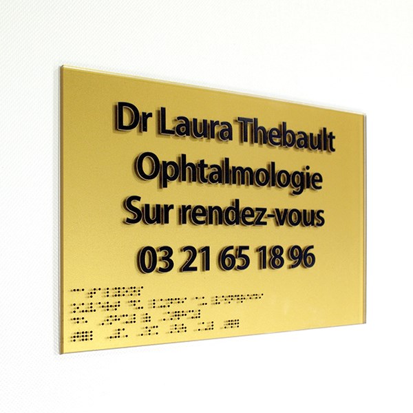 https://www.direct-signaletique.com/I-Grande-16885-plaque-professionnelle-avec-braille-et-relief-couleur-or.net.jpg